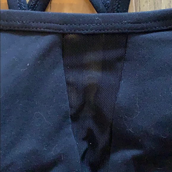 Lolë Mesh Insert Sports Bra - Picture 2 of 4